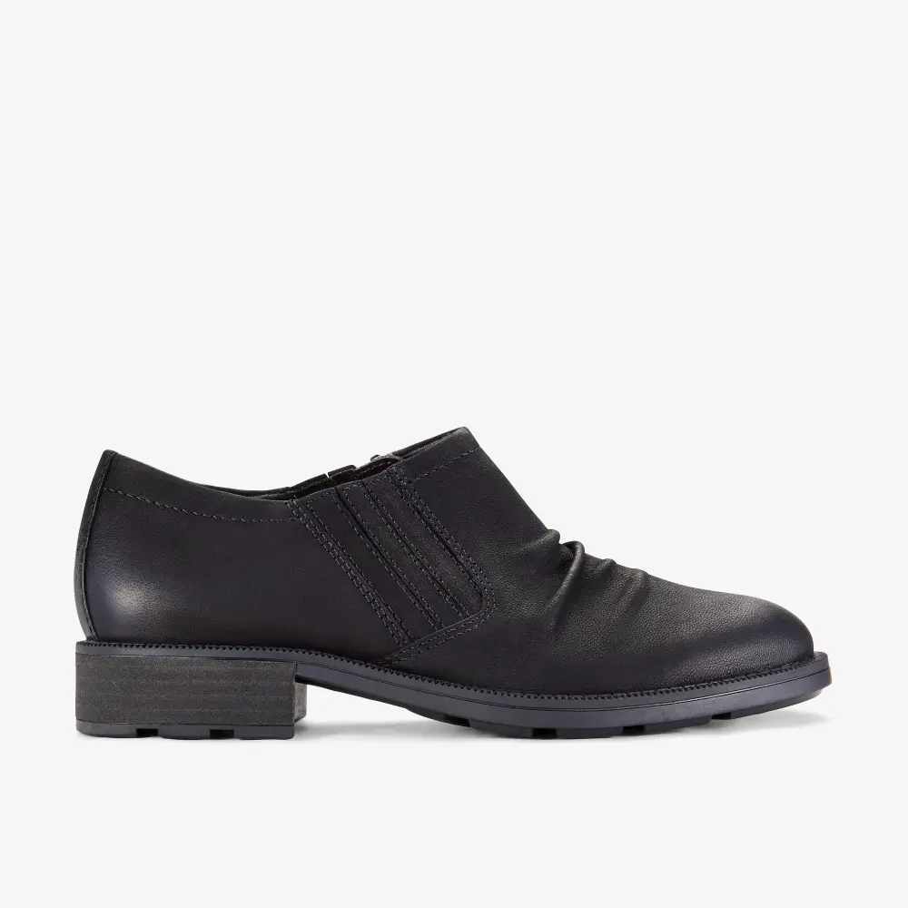 Women’s Adalynn Ezra Black Nubuck Shoes online
