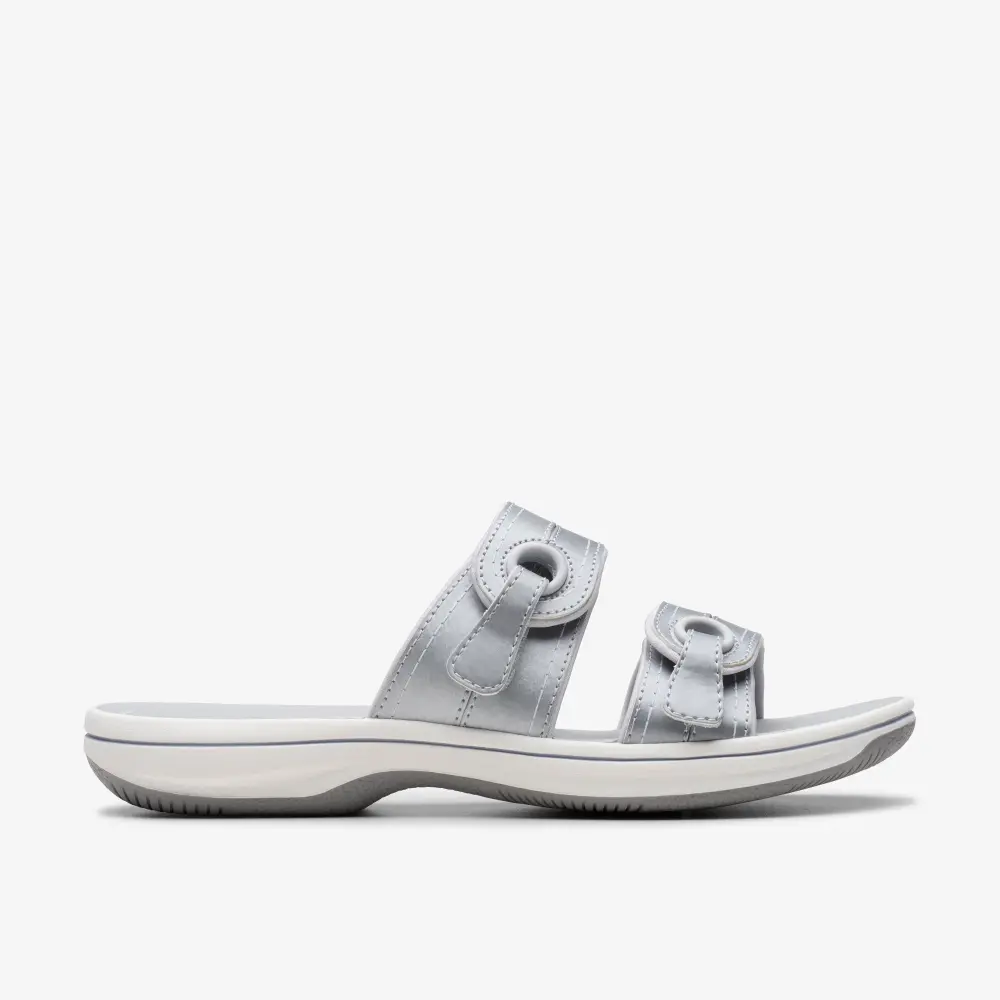 Women’s Breeze Maye Silver Flat Cloudsteppers™ Sandals online