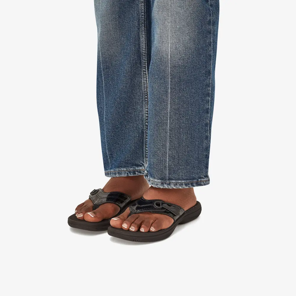 Women’s Breeze Reyna Black Patent Cloudsteppers™ Flip Flops online